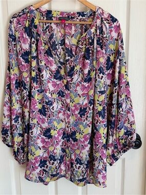 Vince Camuto Multi-Color Floral V-Neck Balloon Sleeve Blouse 3X